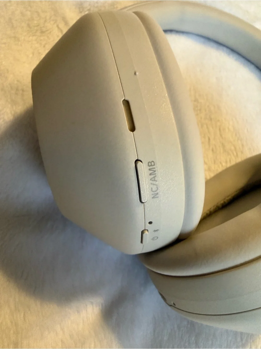 Sony WH-1000XM5 Wireless Bluetooth Over-Ear Headphones Beige w/o Case